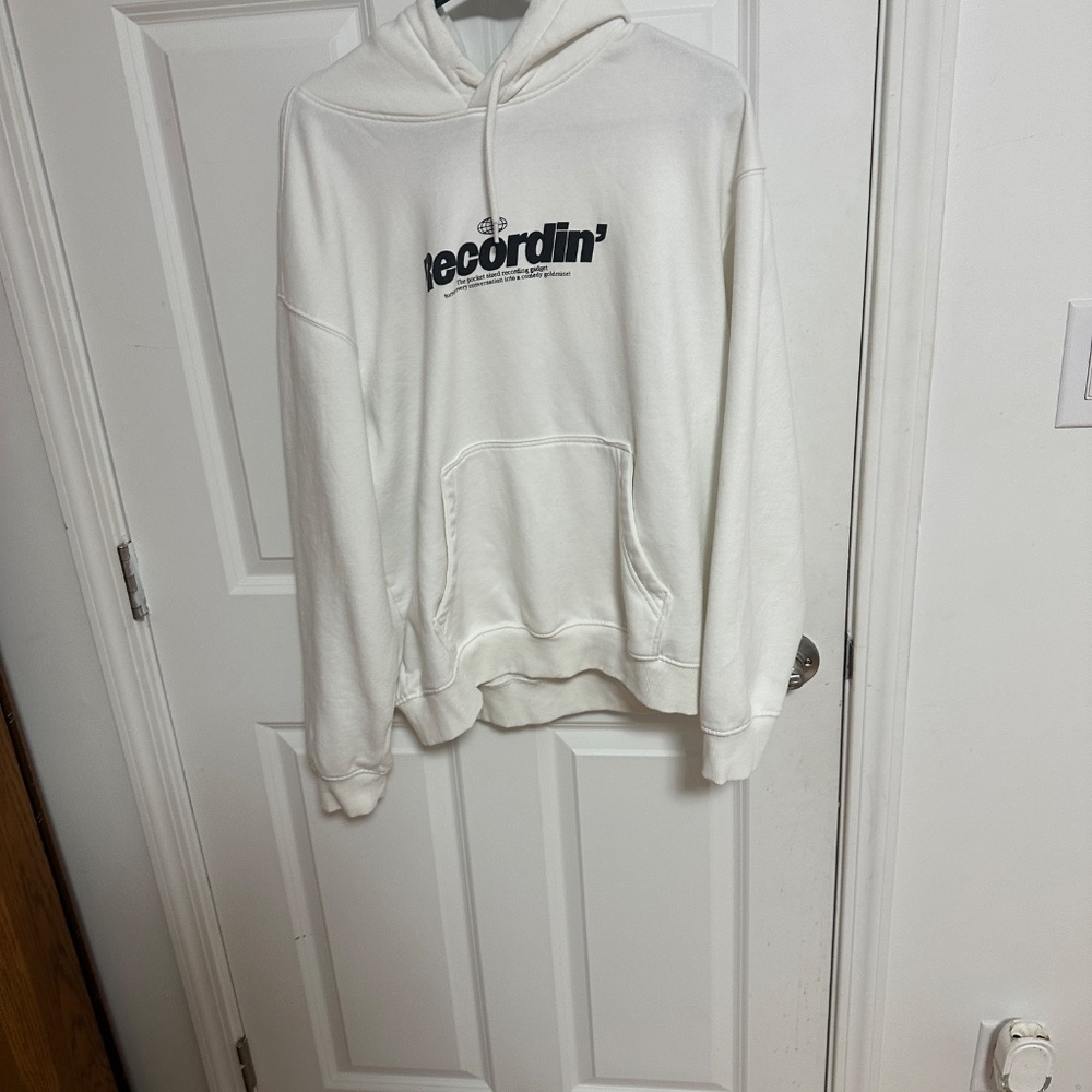 White pullover - Picture 3 of 6